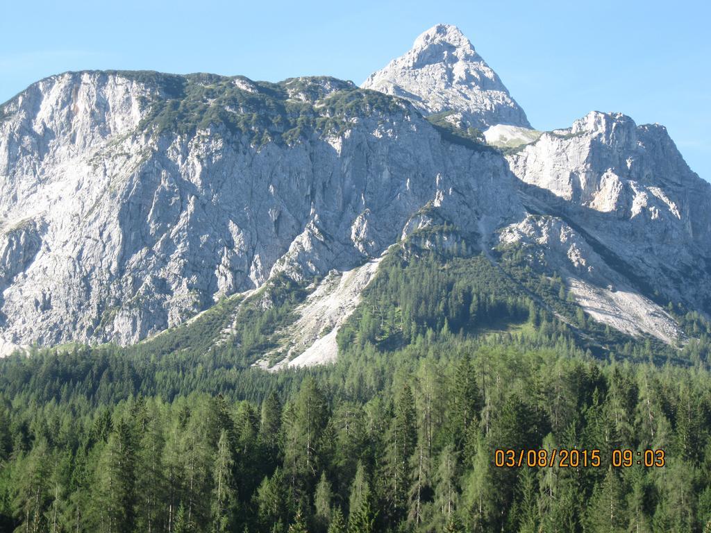 Gaestehaus Schoeneweiss Ehrwald Kültér fotó