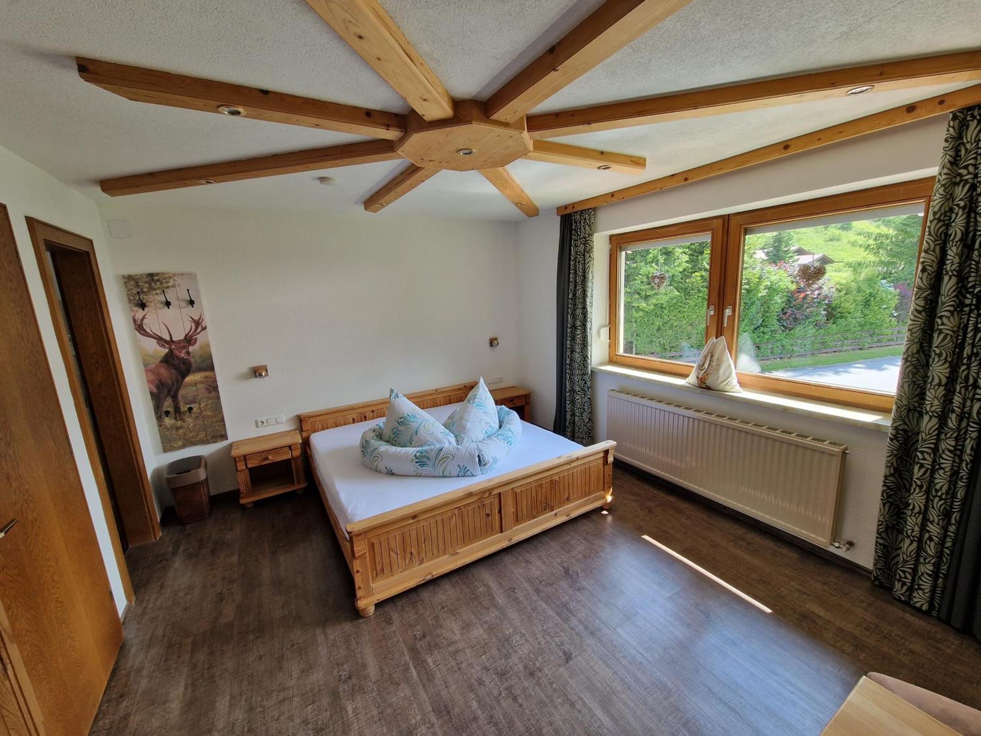 Gaestehaus Schoeneweiss Ehrwald Kültér fotó